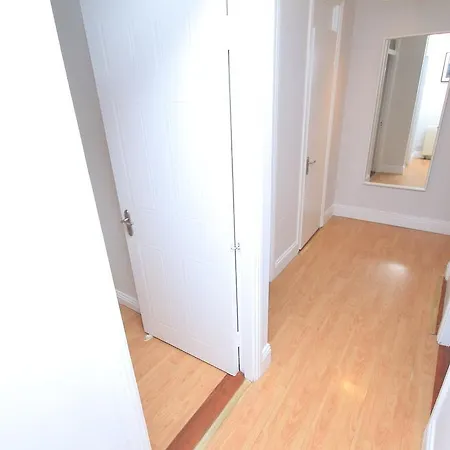 Perfect For Long Term Stays Apartment *