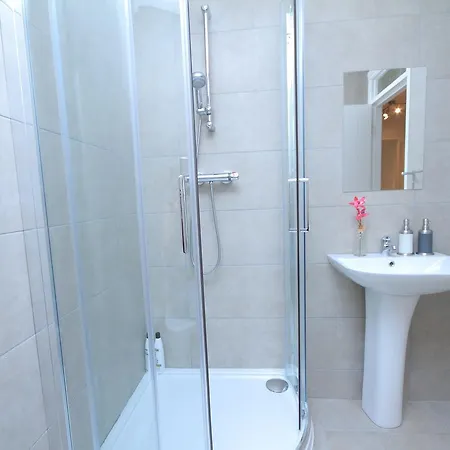 Perfect For Long Term Stays Apartment